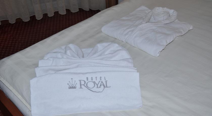 פרישטינה Hotel Royal מראה חיצוני תמונה