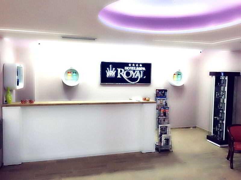 פרישטינה Hotel Royal מראה חיצוני תמונה