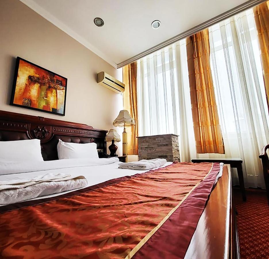 פרישטינה Hotel Royal מראה חיצוני תמונה