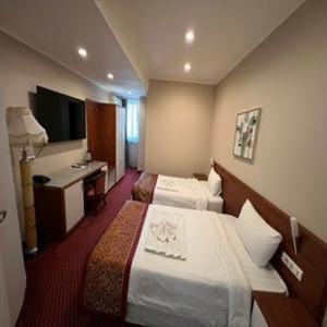 פרישטינה Hotel Royal מראה חיצוני תמונה