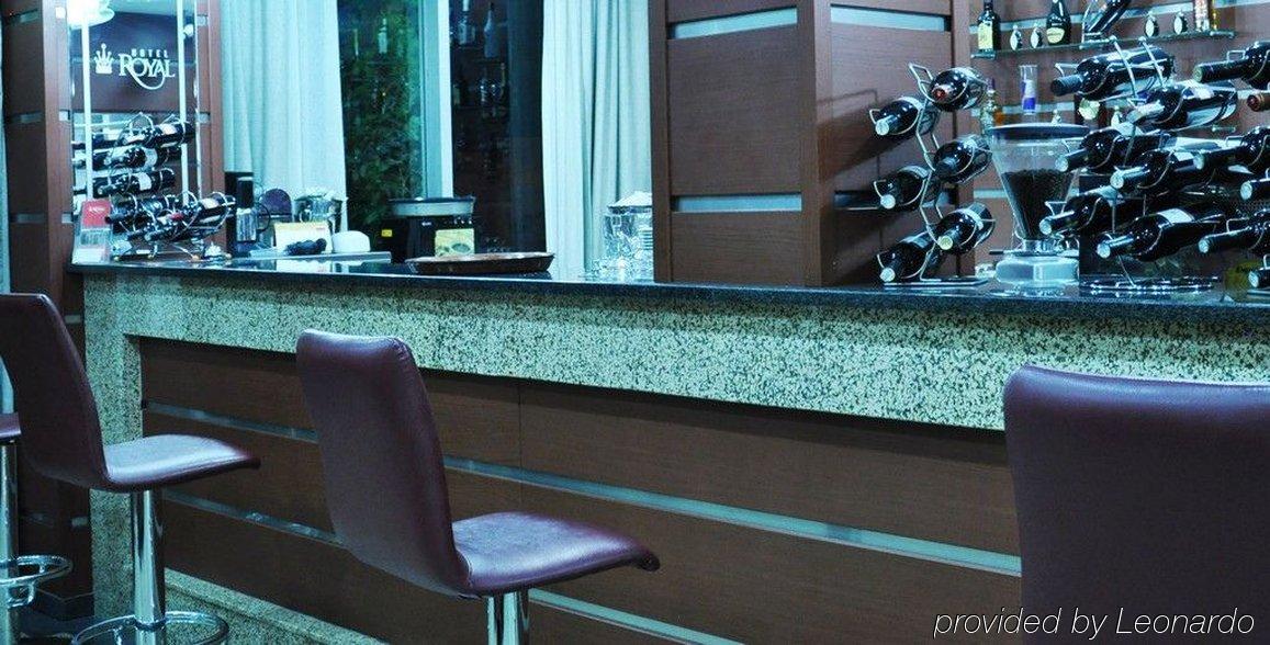 פרישטינה Hotel Royal מסעדה תמונה